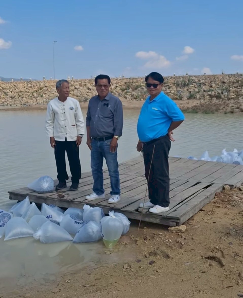 เทศบาลตำบลศรีวิชัย ร่วมทำบุญทอดผ้าป่ามหากุศล ปล่อยปลา อ่างห้วยทรายขาว