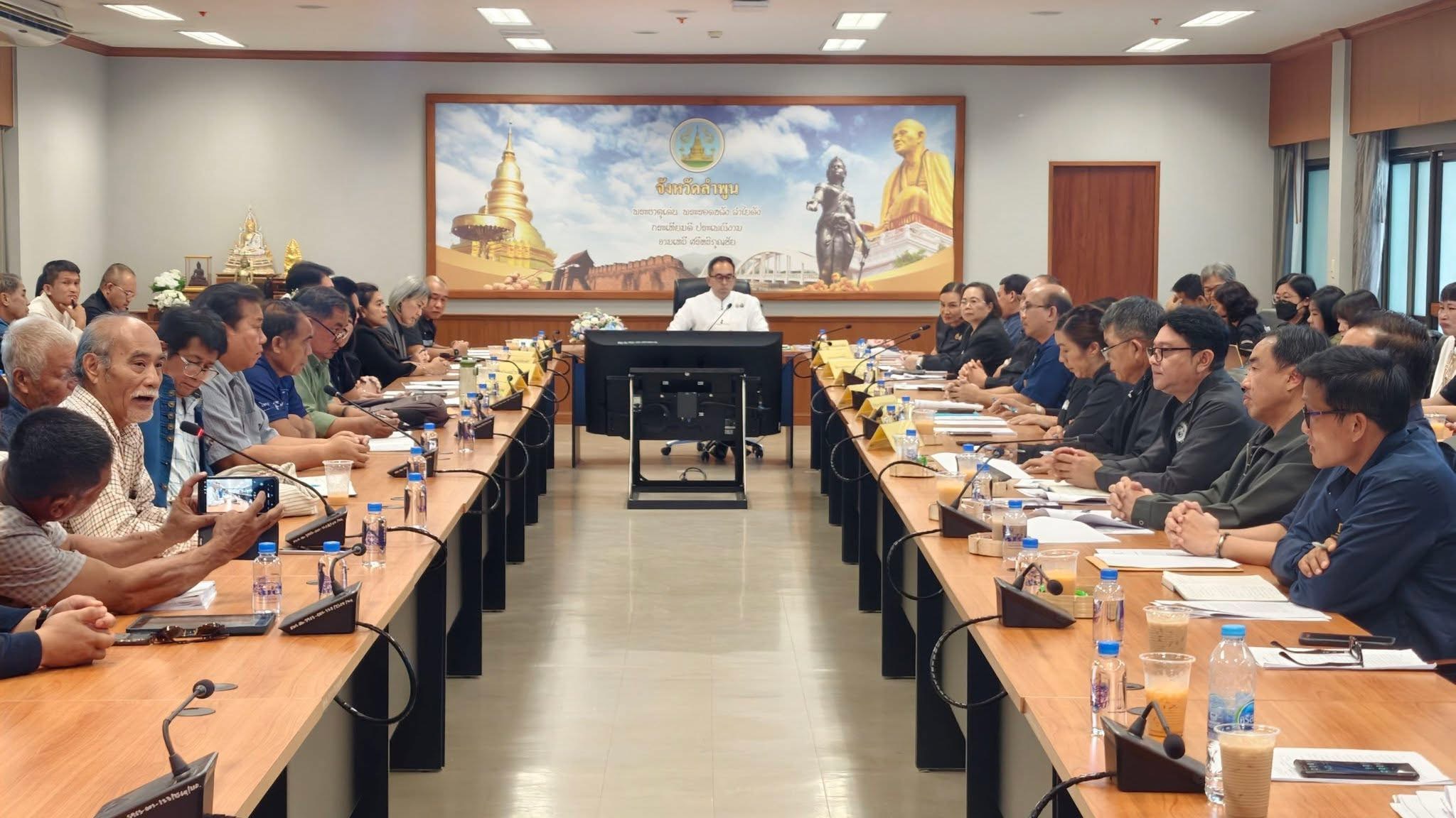 เข้าร่วมการประชุมหารือการตัดต้นไม้ในพื้นที่โครงการก่อสร้างขยายทางหลวงหมายเลข 106 สายอำเภอลี้ - อำเภอเถิน ตอนบ้านศรีบุญเรือง – บ้านโฮ่ง จังหวัดลำพูน